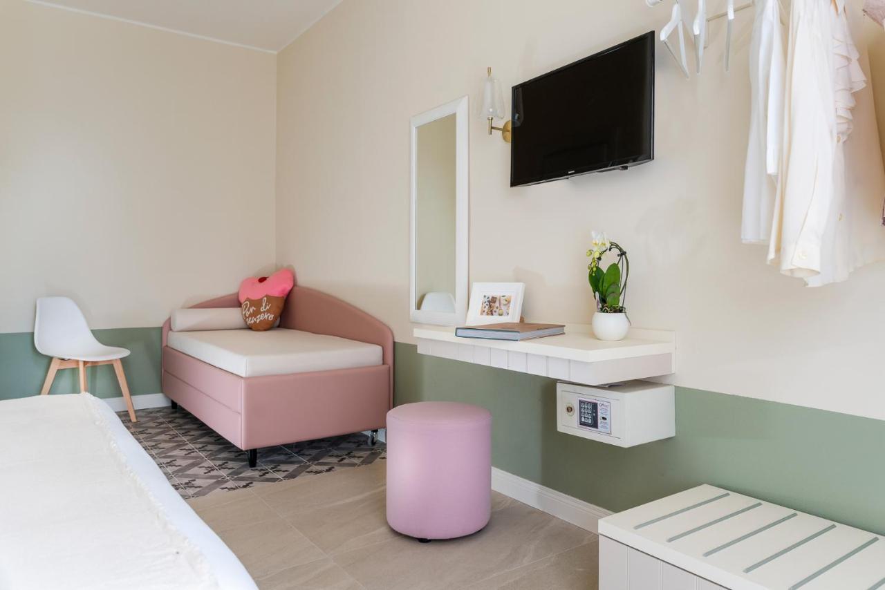 Pan Di Zenzero Icecream Hotel Rimini Ngoại thất bức ảnh